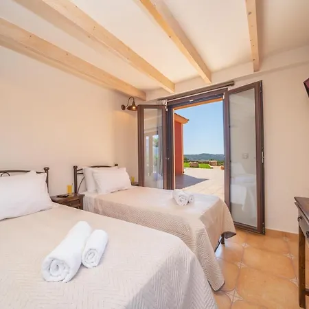 Panorama View - Ostria And Levante